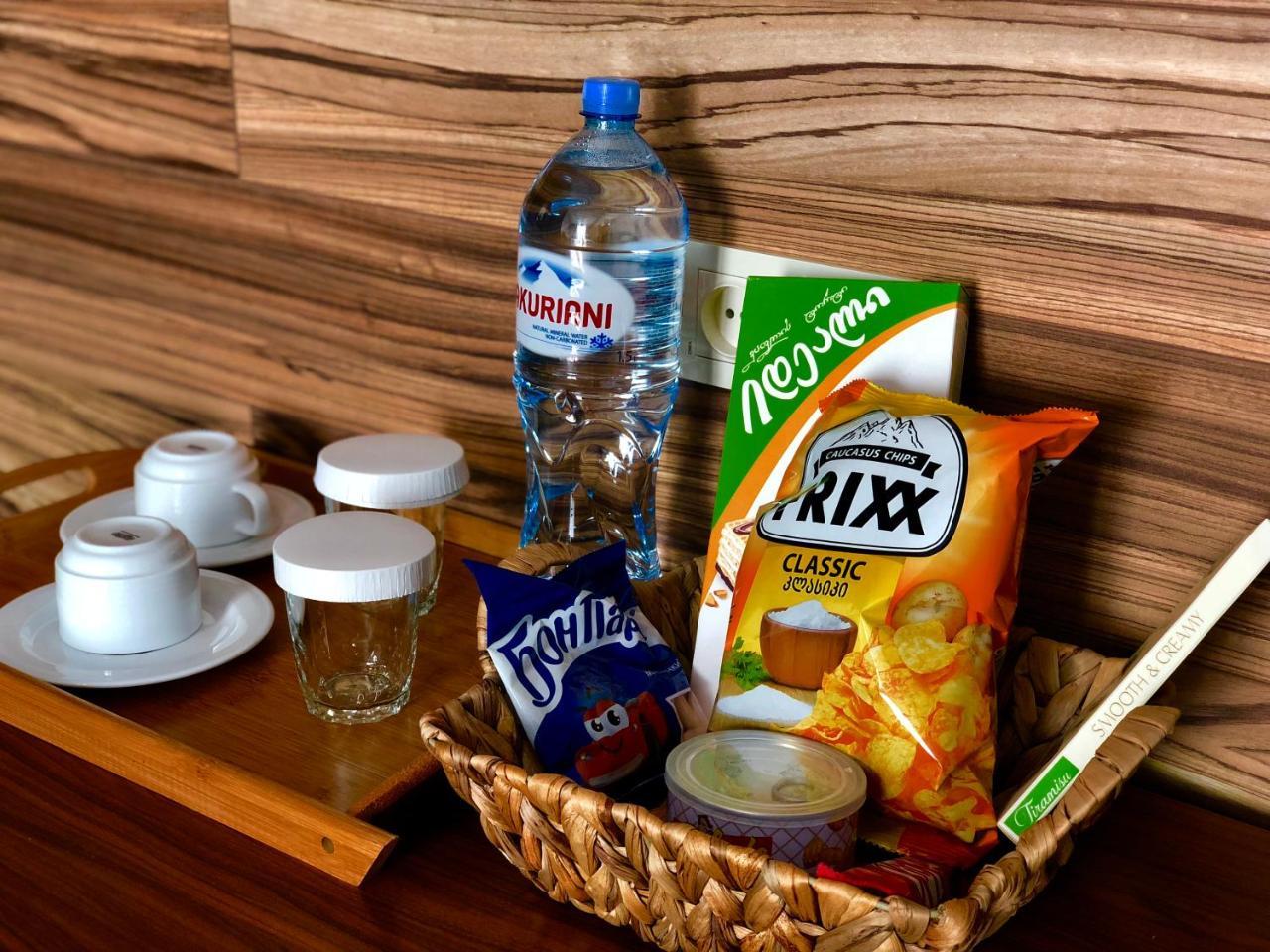Tbili Hotel Tbilisi Ngoại thất bức ảnh