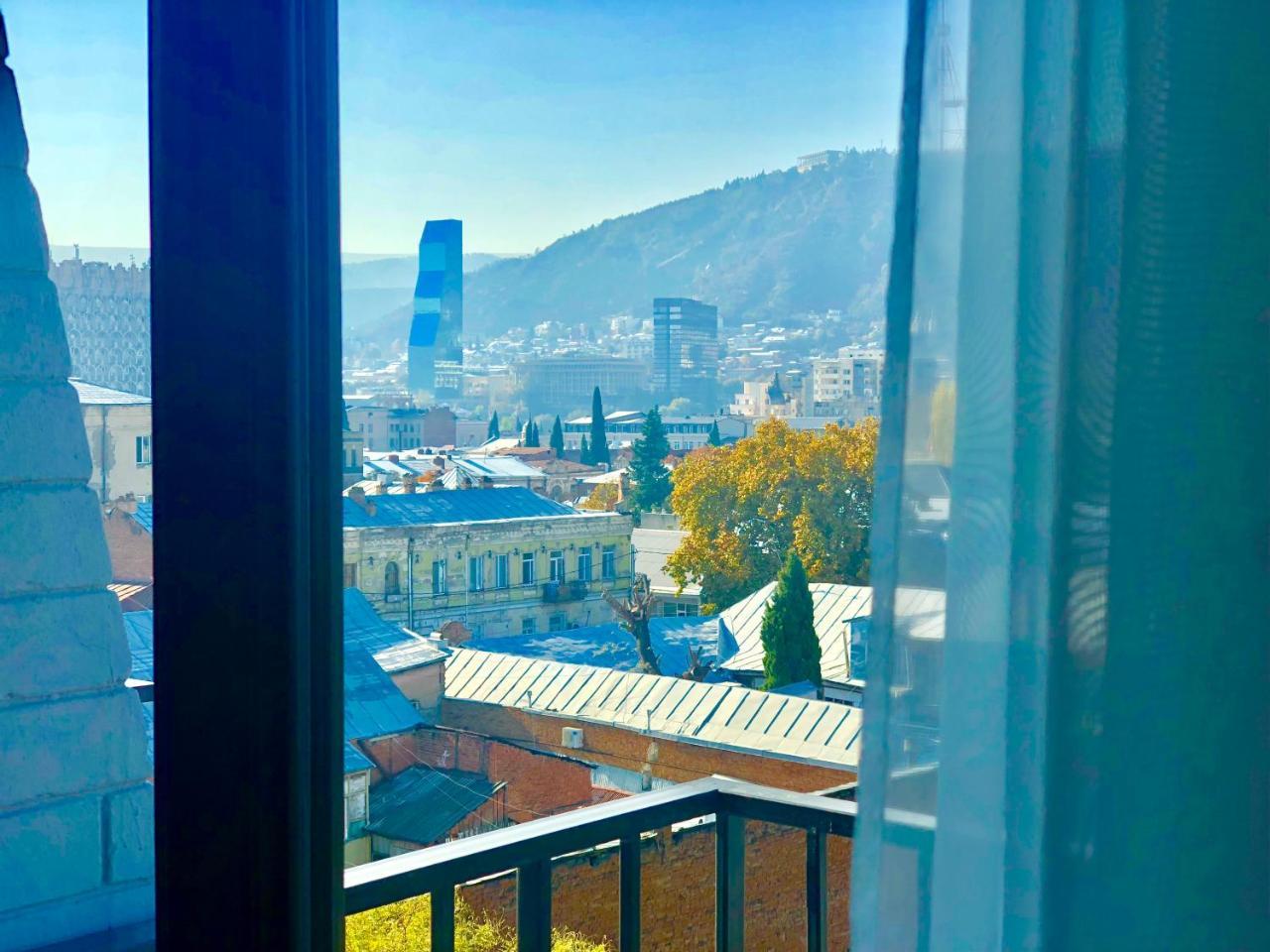 Tbili Hotel Tbilisi Ngoại thất bức ảnh