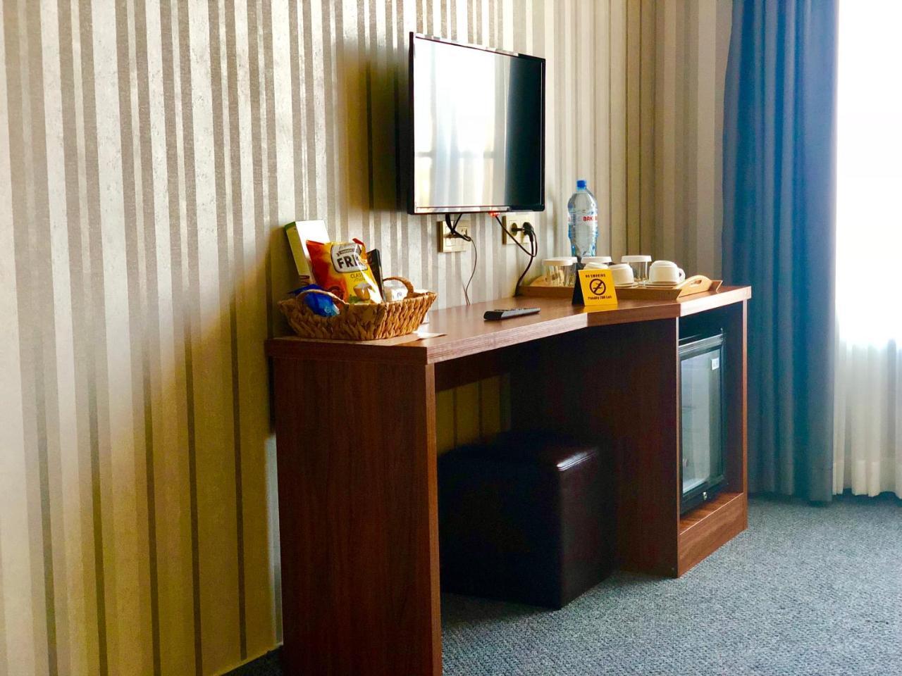 Tbili Hotel Tbilisi Phòng bức ảnh