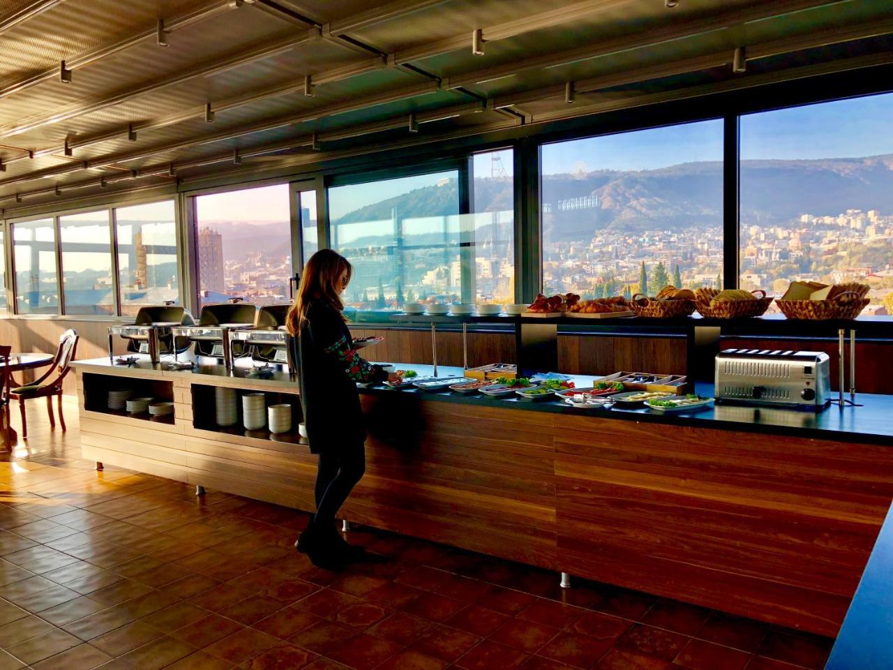 Tbili Hotel Tbilisi Ngoại thất bức ảnh