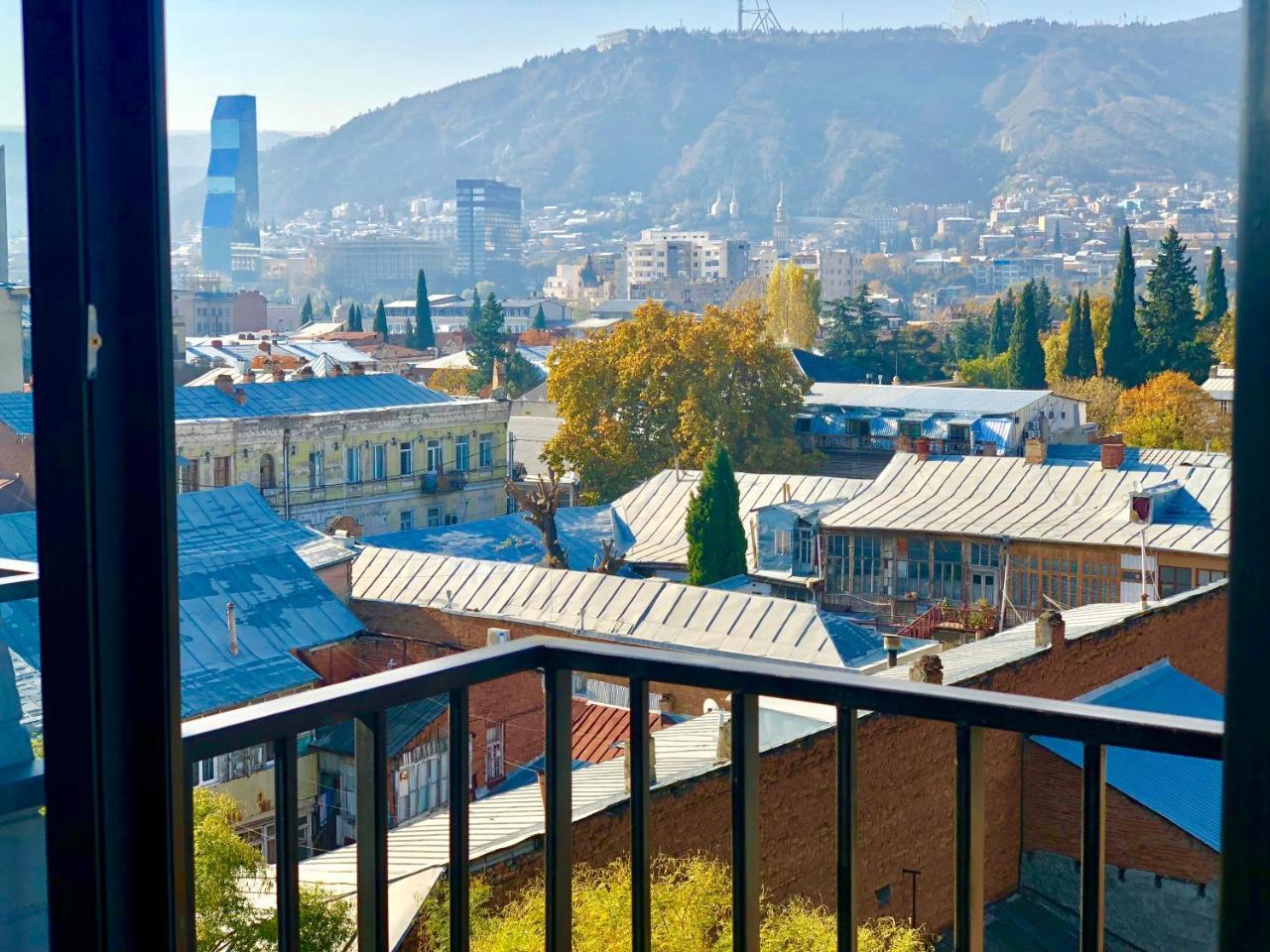 Tbili Hotel Tbilisi Ngoại thất bức ảnh