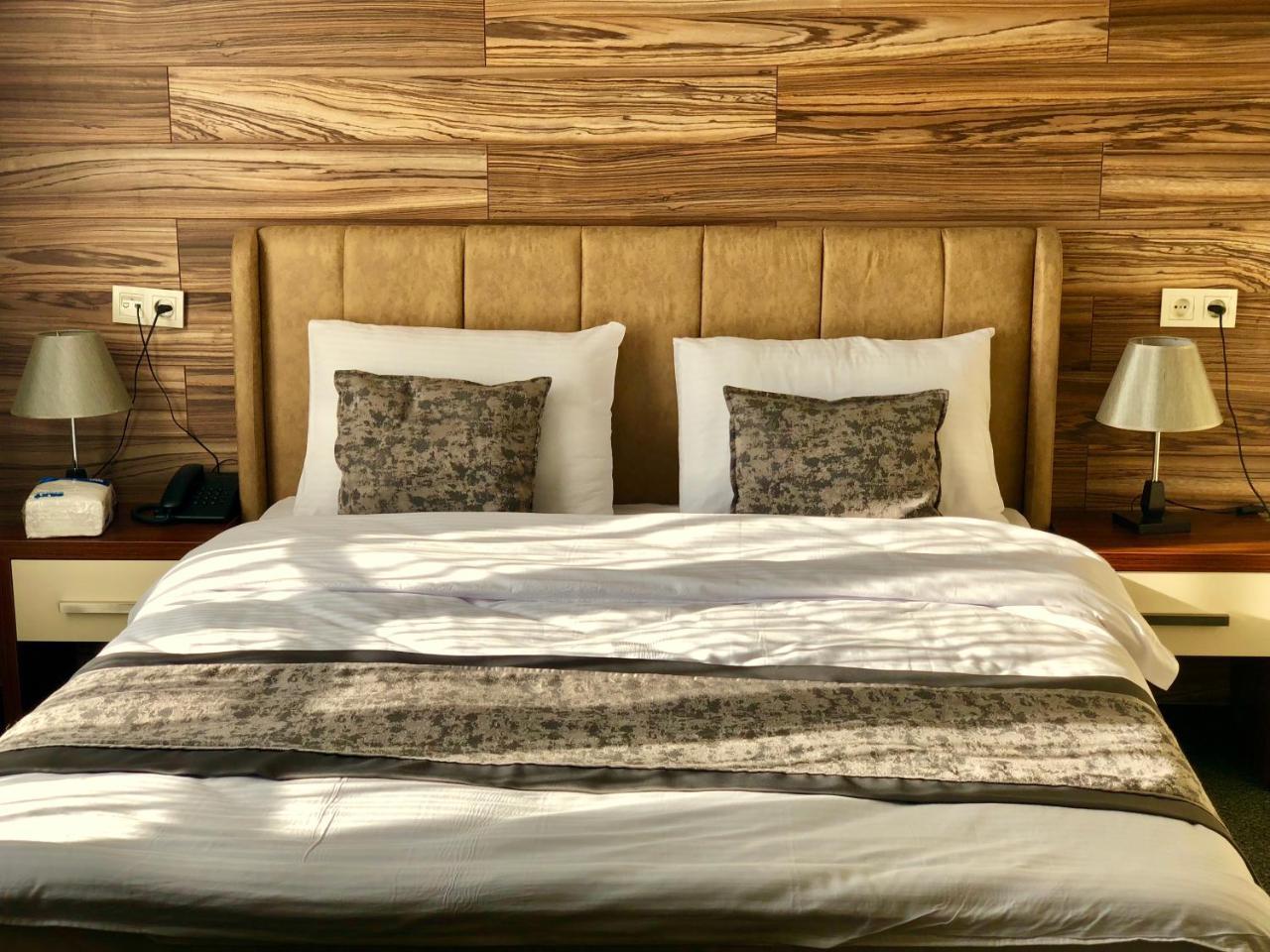 Tbili Hotel Tbilisi Phòng bức ảnh
